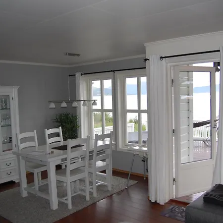 Nede Ved Sjoen Inntil 6 Pers Casa vacanze *